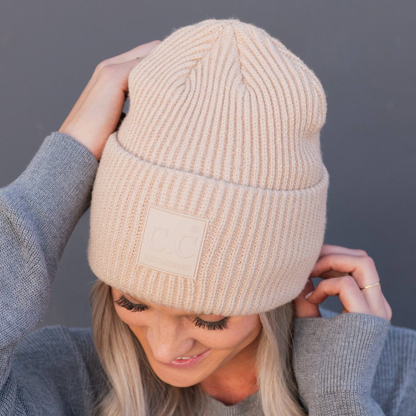 CC Beanie CapThis CC Beanie Cap is the perfect combination of comfort and style. Crafted from a high-quality blend of  Viscose, Polyester, and Nylon, this one size fits teens andMauve RheaMauve RheaCC Beanie CapCC Beanie CapAccessoriesEzzyclick